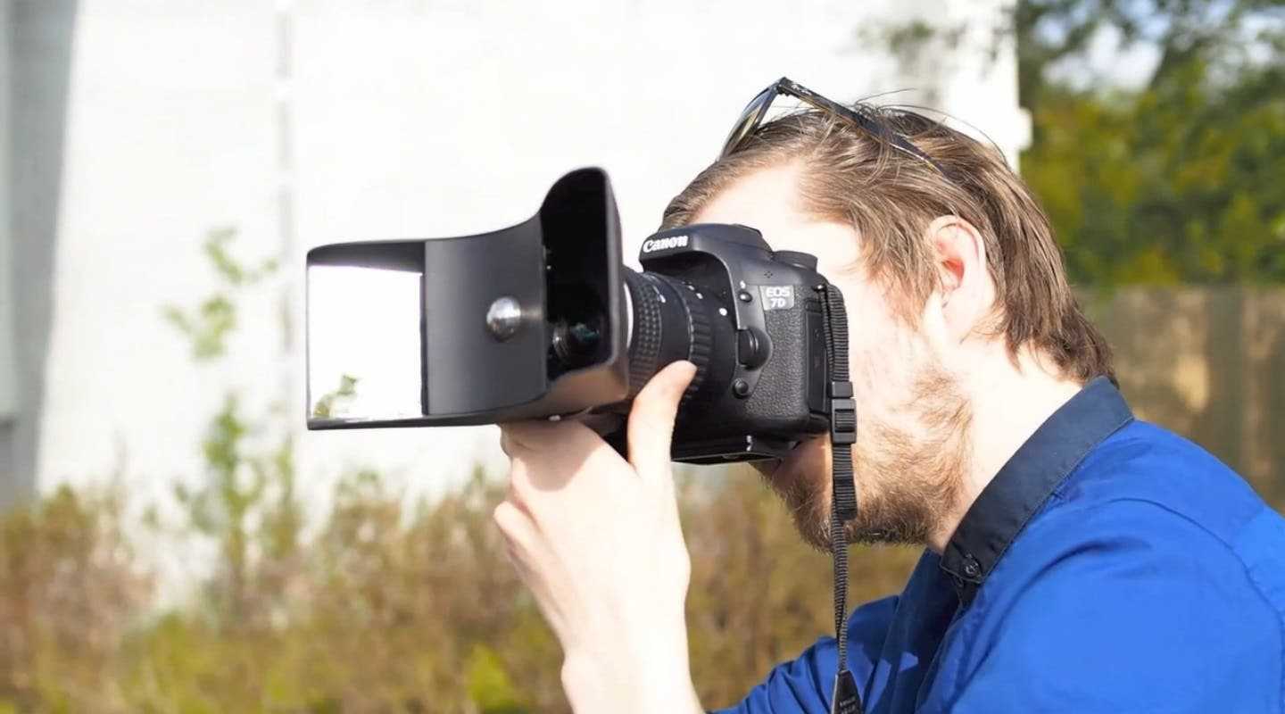 Где снято видео. Фотоаппарат для стереосъемки. Зеркальная насадка на объектив. Камера для 3д съемки. Стереоскопическая насадка на объектив.