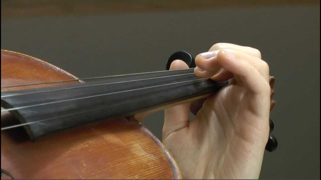 Можно ли научиться на скрипке. Постановка со скрипкой. Руки скрипача. Постановка левой руки скрипача. Левая рука скрипача.